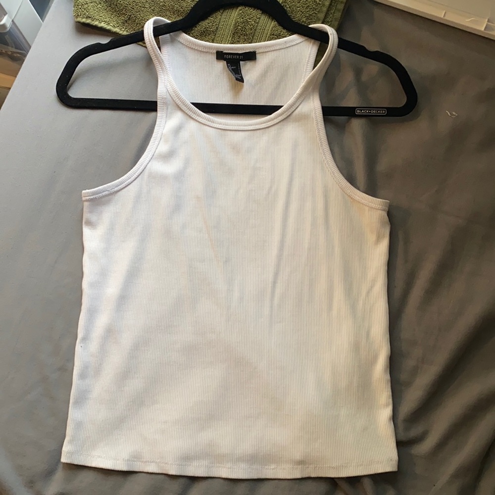 F21